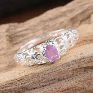 Pink sapphire ring in sterling silver.