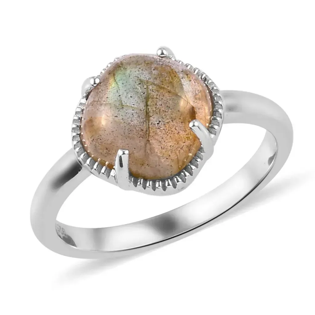 Indian ring in sterling silver with labradorite. 