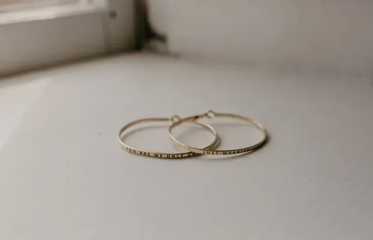 Engraved earrings