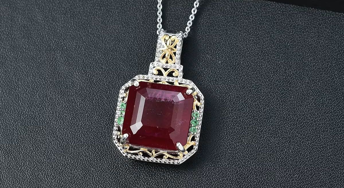 Let the Stars Choose: What Ruby Birthstone Means for Cancer vs Leo