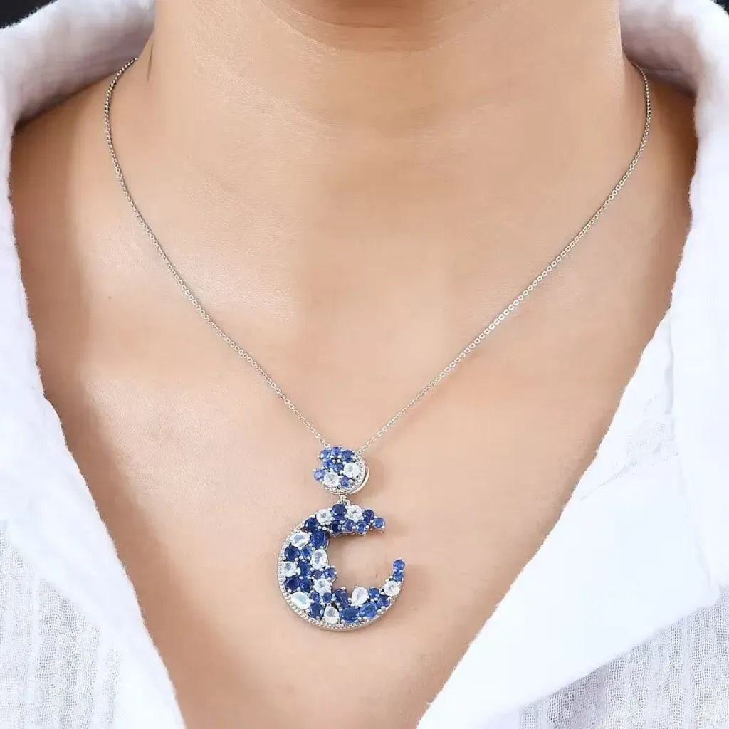 Quartz moon pendant