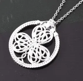 Clover necklace in sterling silver.