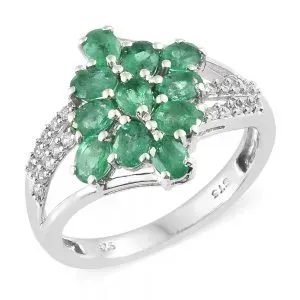 Emerald cluster ring with silver band