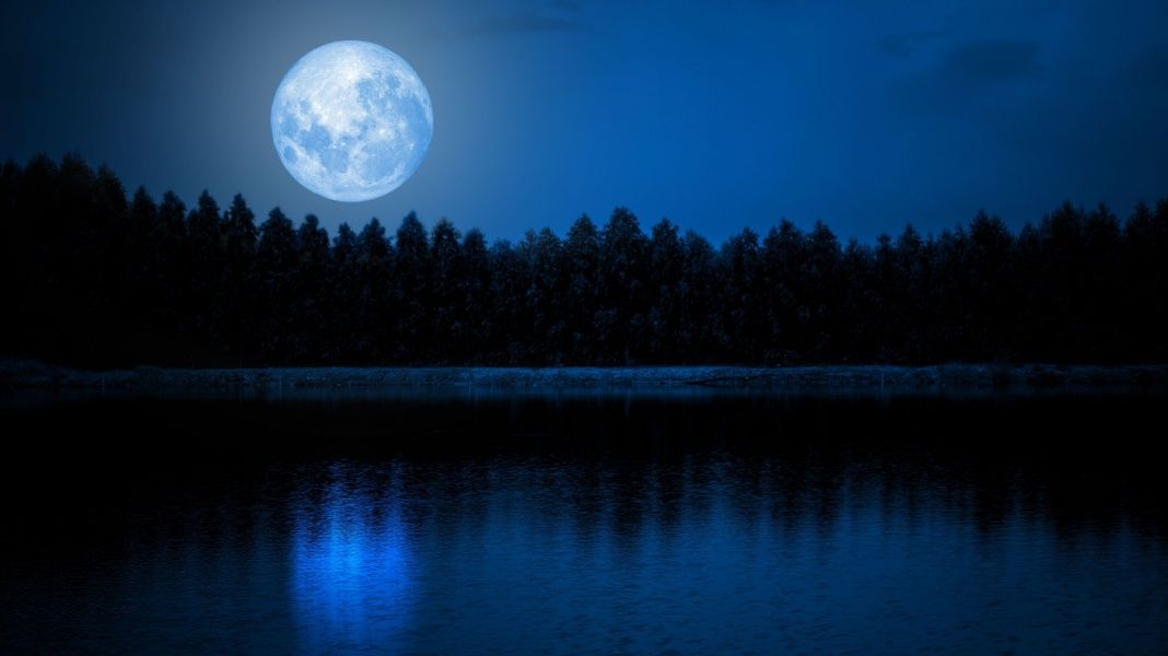 Moon Symbol: Meaning and Significance in World Cultures