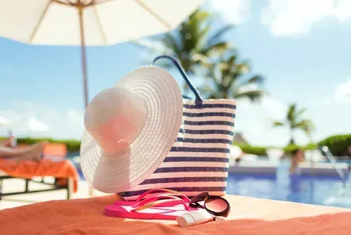 A packed pool bag.