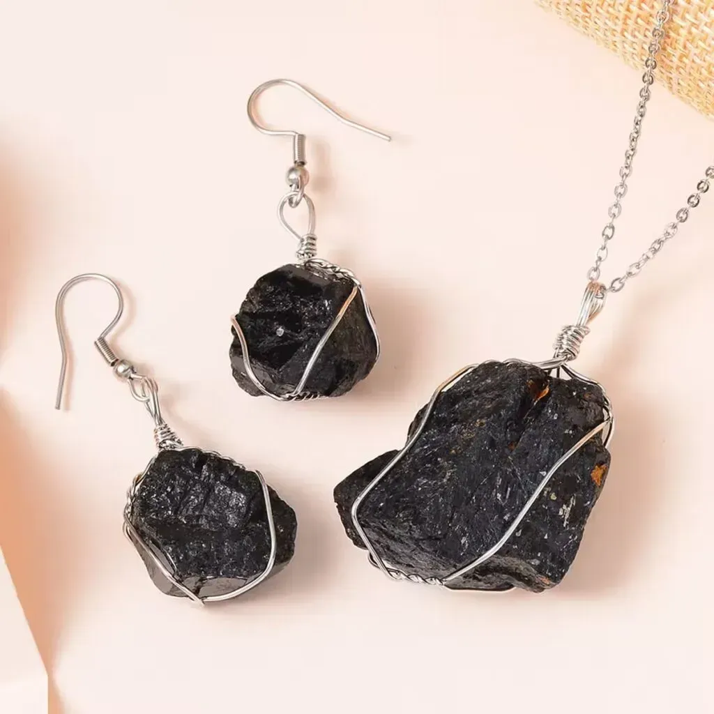 Black tourmaline crystal for protection