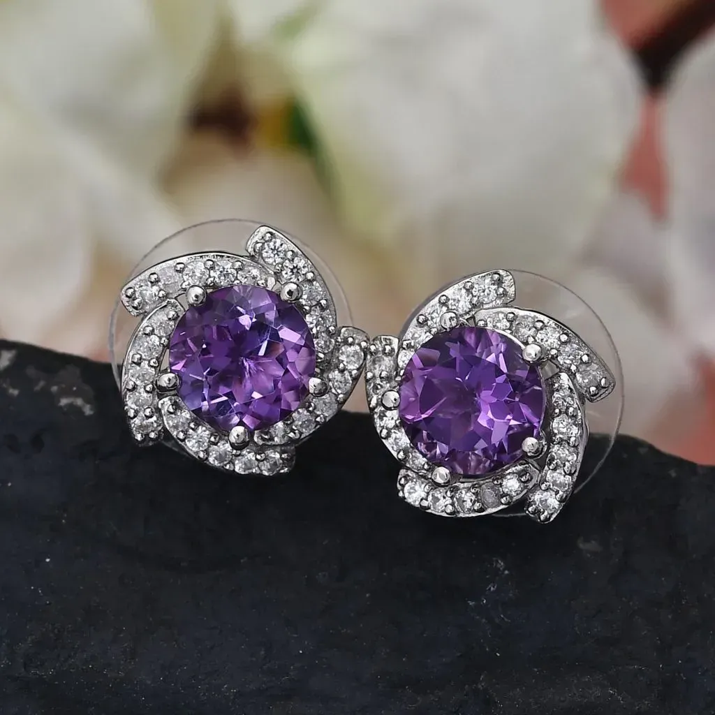 What Color is Amethyst? Meaning, Lore, & Significance