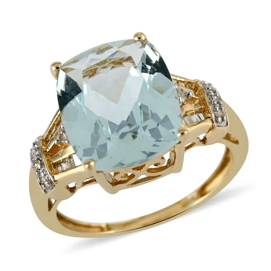 Light blue gold ring. 
