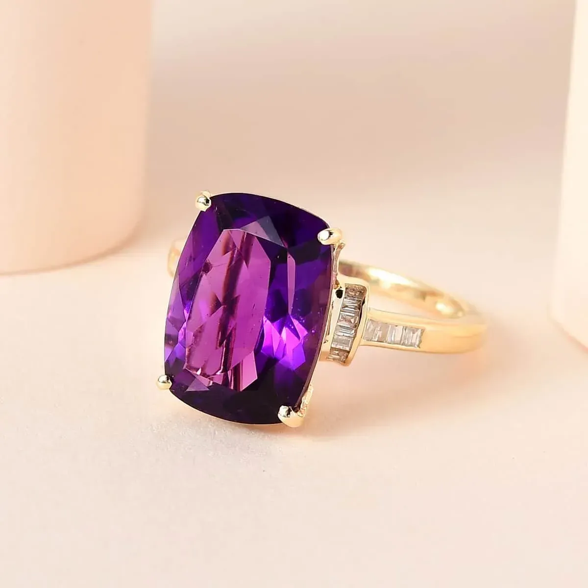 Luxoro 10K Yellow Gold AAA Zambian Amethyst and G-H I3 Diamond Ring 6.50 ctw