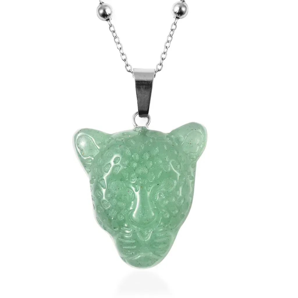 Carved aventurine pendant showing leopard's head. 
