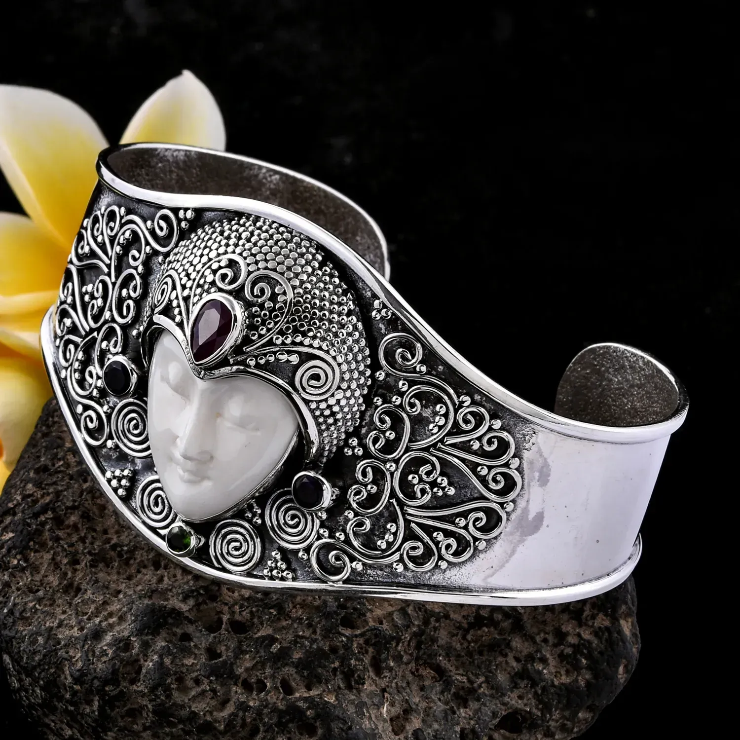 Cuff bangle hand-crafted in the Bali jewelry style.