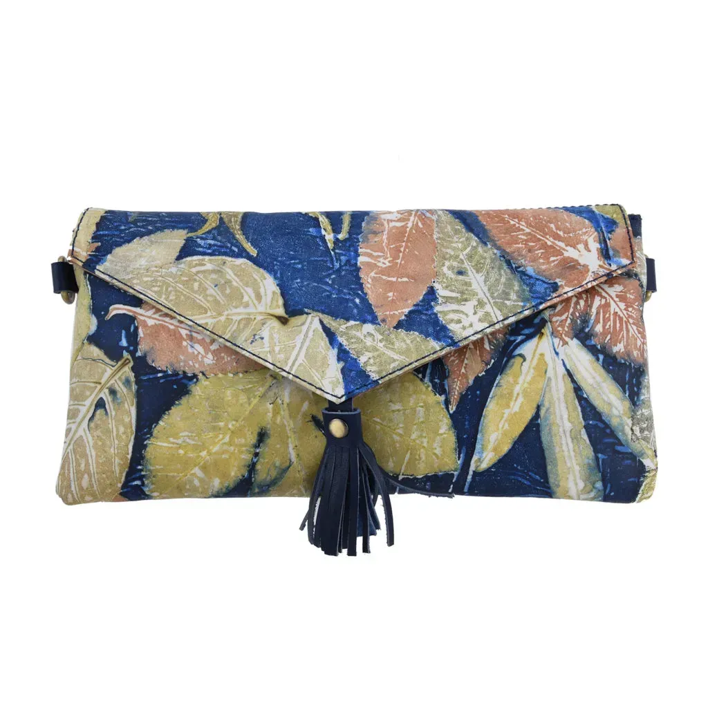 TINY HANDBAGS ARE HERE TO START YOUR NEW SPRING OBSESSION