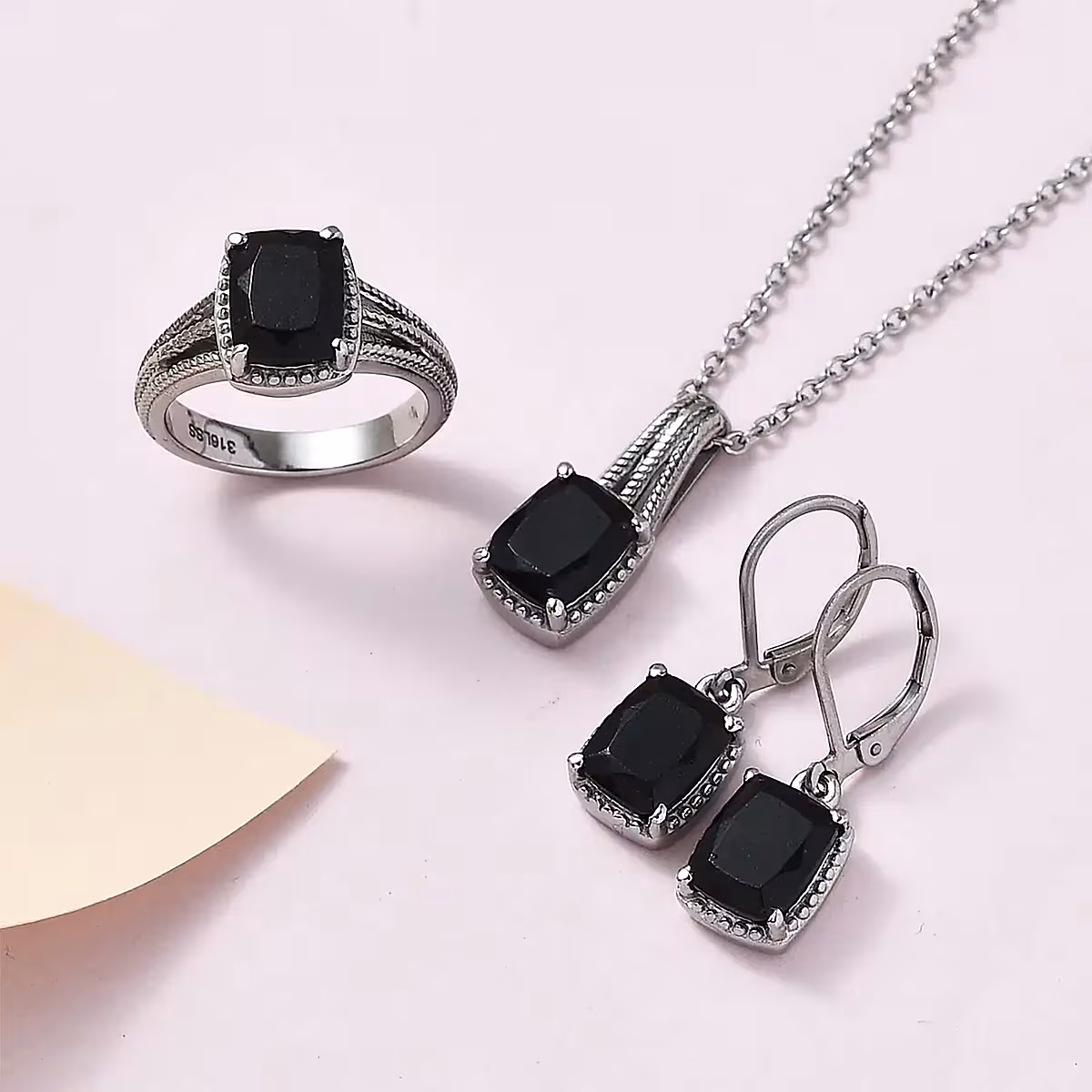 Black Tourmaline Spiritual Meaning And Benefits For Each Sign