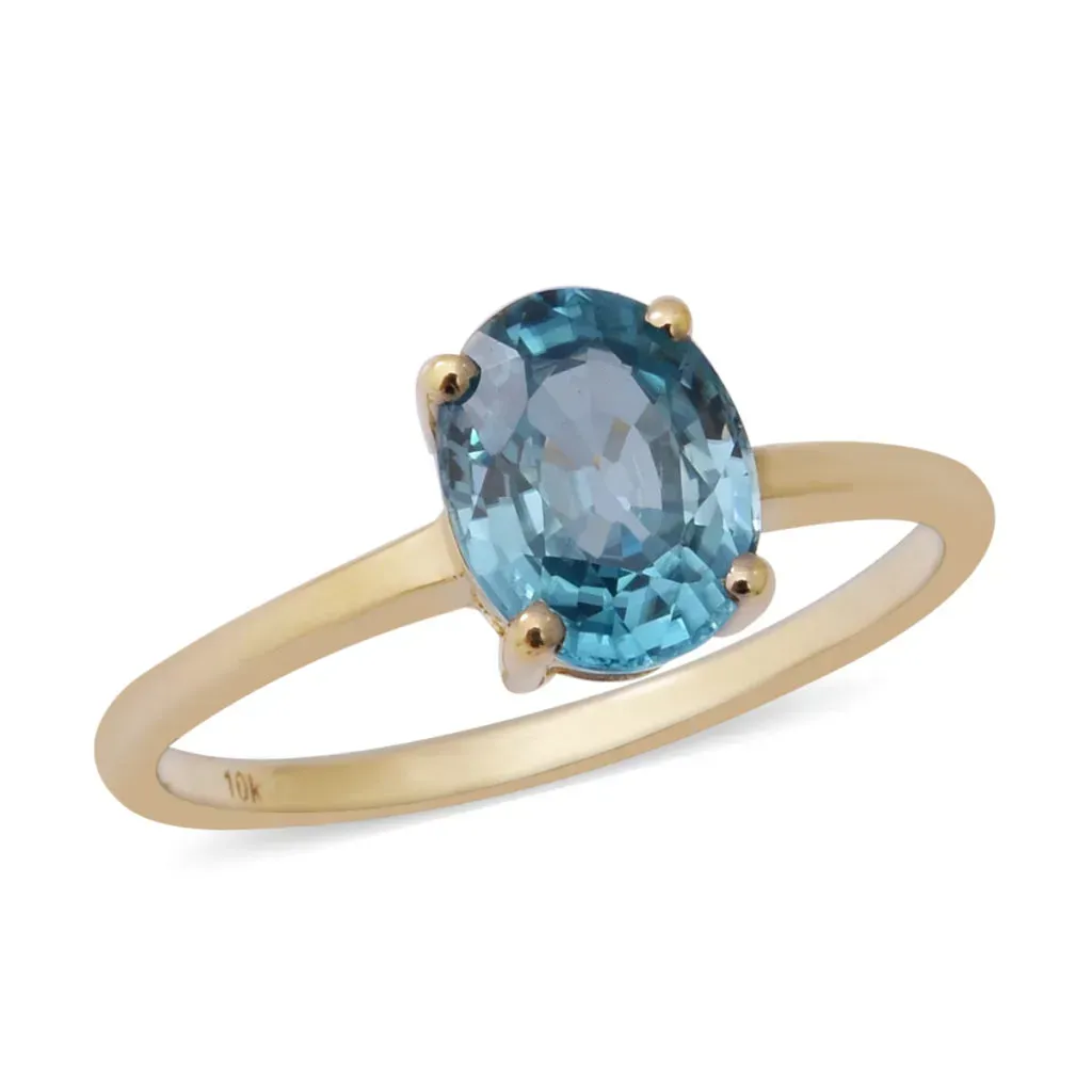 Blue solitaire ring. 