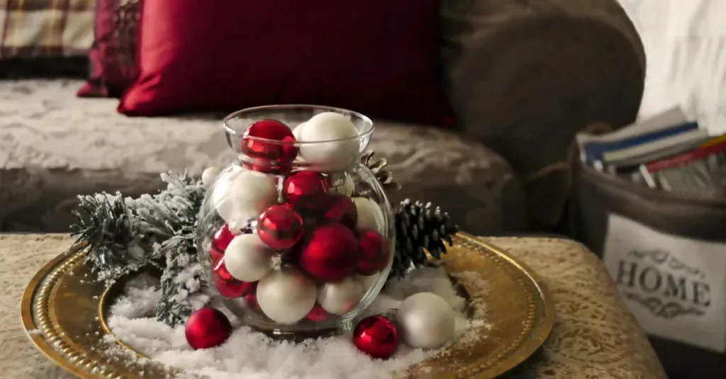 This image has an empty alt attribute; its file name is christmas-decor-art-pieces-1024x535.jpg