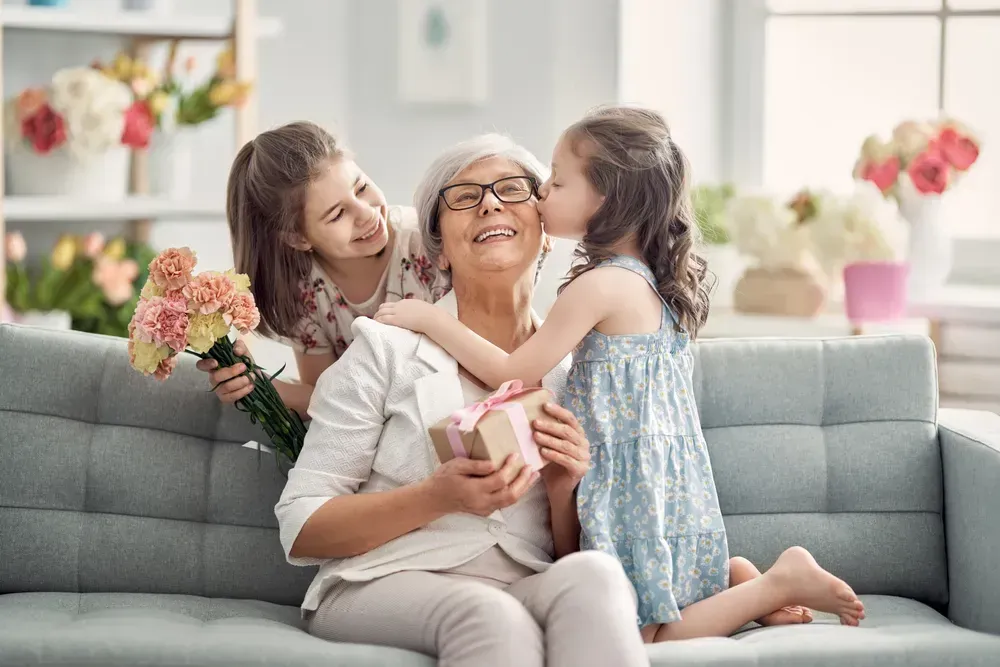 From Heart to Art: Personalized Jewelry Ideas for Grandma