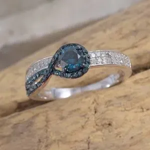 What are Fancy Diamonds?