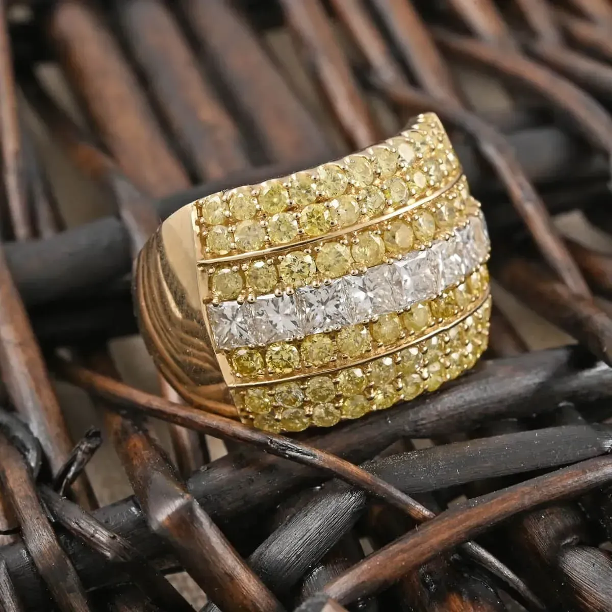 14K Yellow Gold Natural White and Yellow Diamond Ring