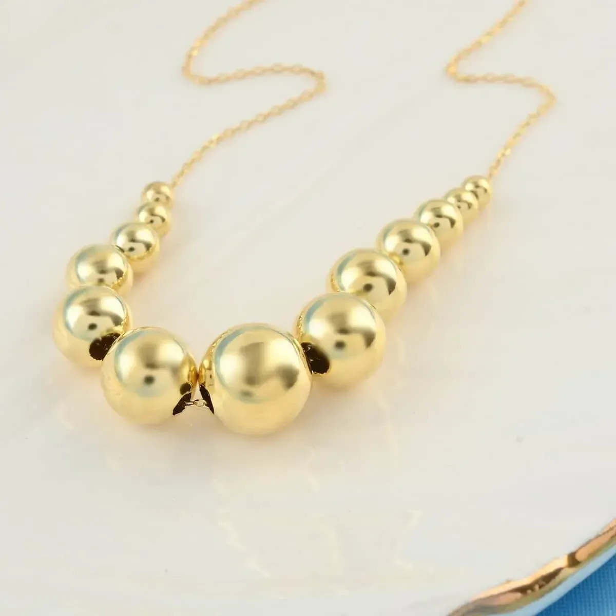 When to Wear Gold vs. Silver Jewelry: Unlock Your Style Potential