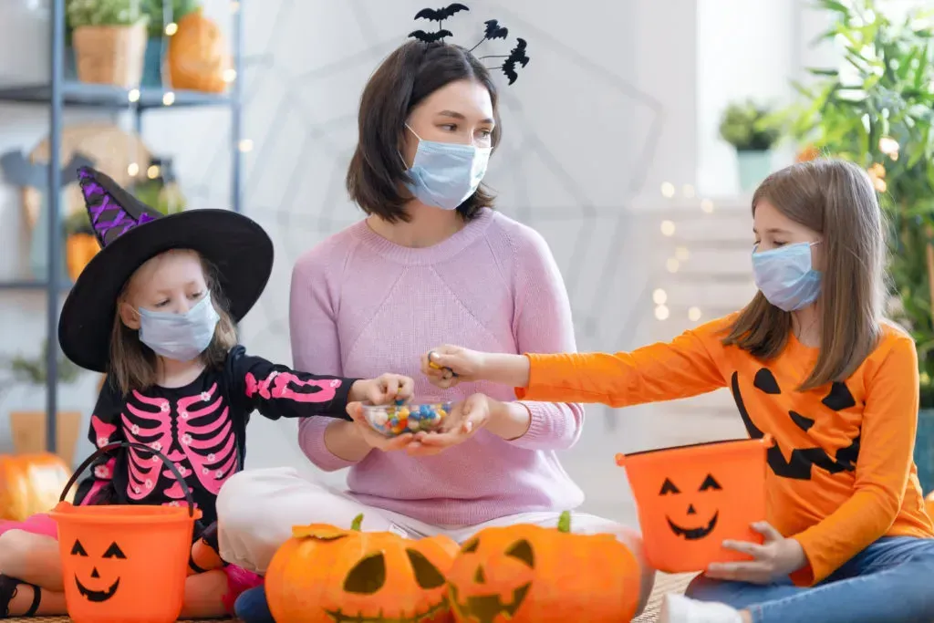 Halloween Safety Ideas for a Screaming Good Time