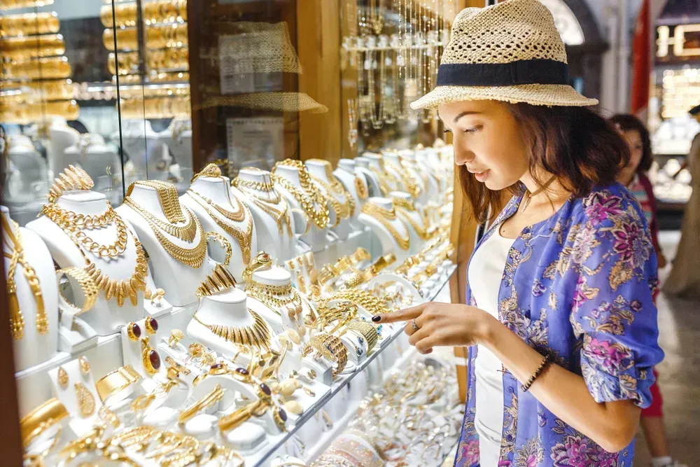 Jewelry Buying Secrets Unlocked: The Perfect Timing for Great Deals