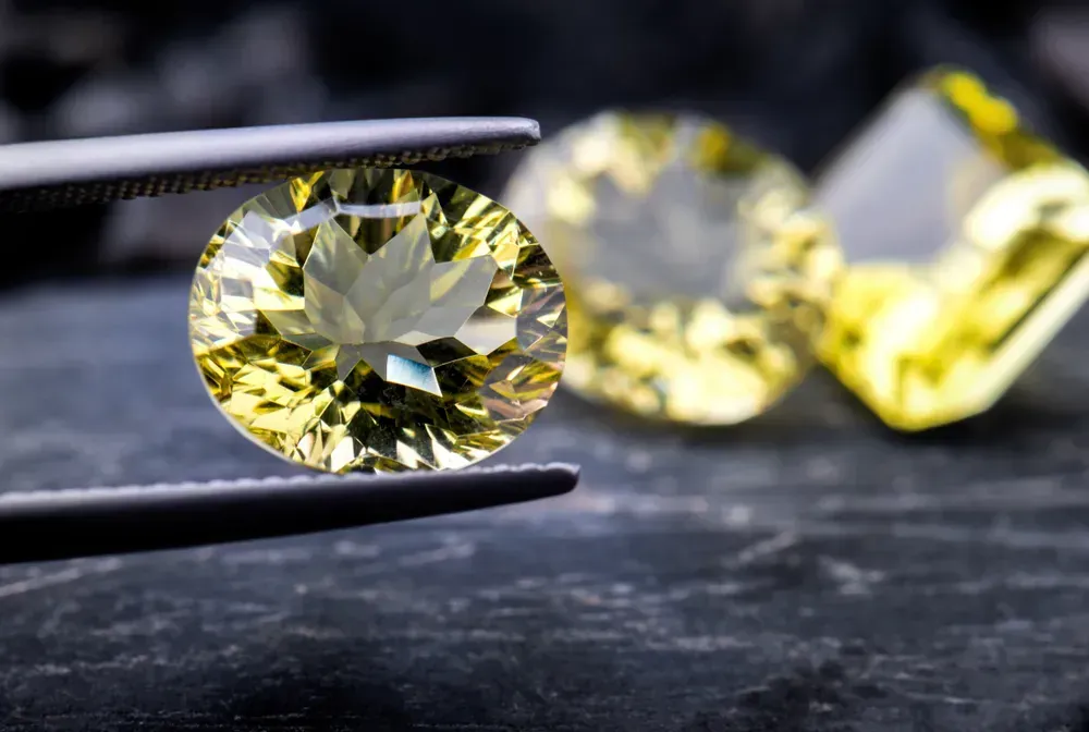 LEMON QUARTZ MEANING | YOUR SECRET CRYSTAL OF INNER JOY