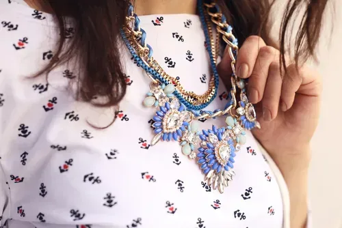 layering necklaces