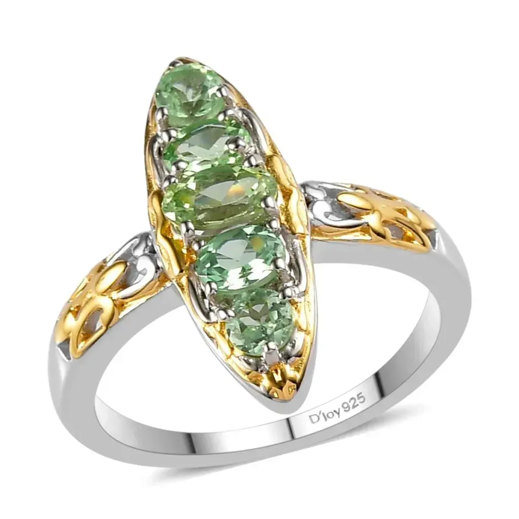 7 Mint Garnet Rings That Make Us Feel Cool