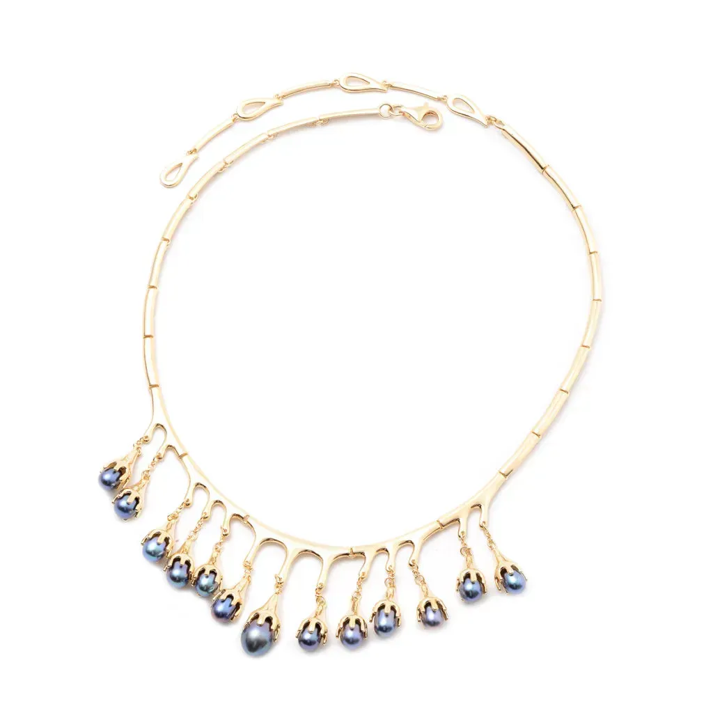Lucy Q Drip Collection pearl statement necklace. 
