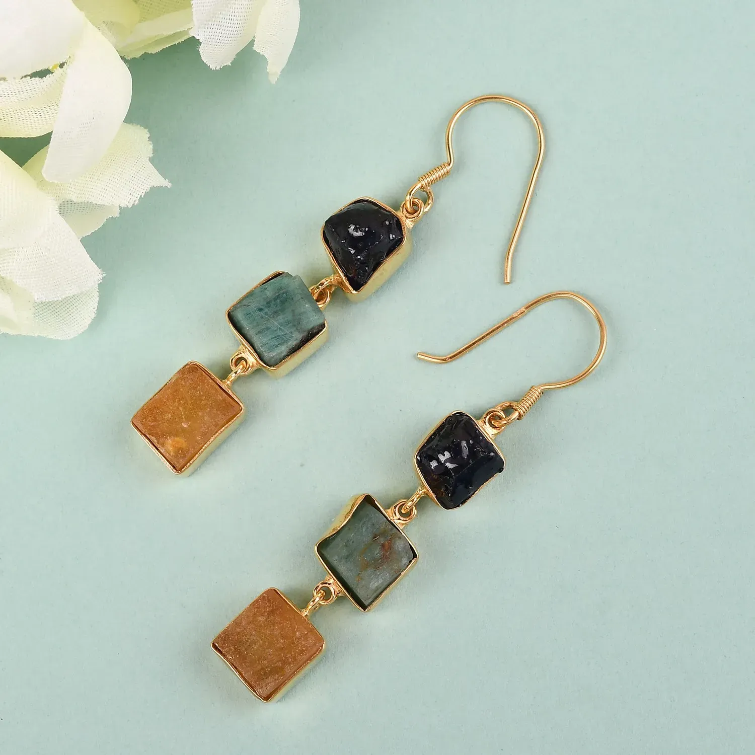 OUR TOP 10 SAPPHIRE EARRING PICKS