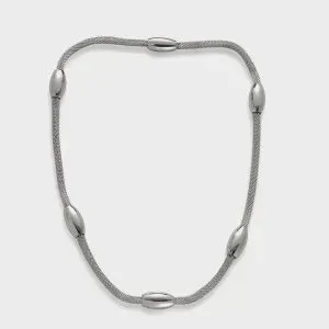 Simple station necklace in sterling silver.