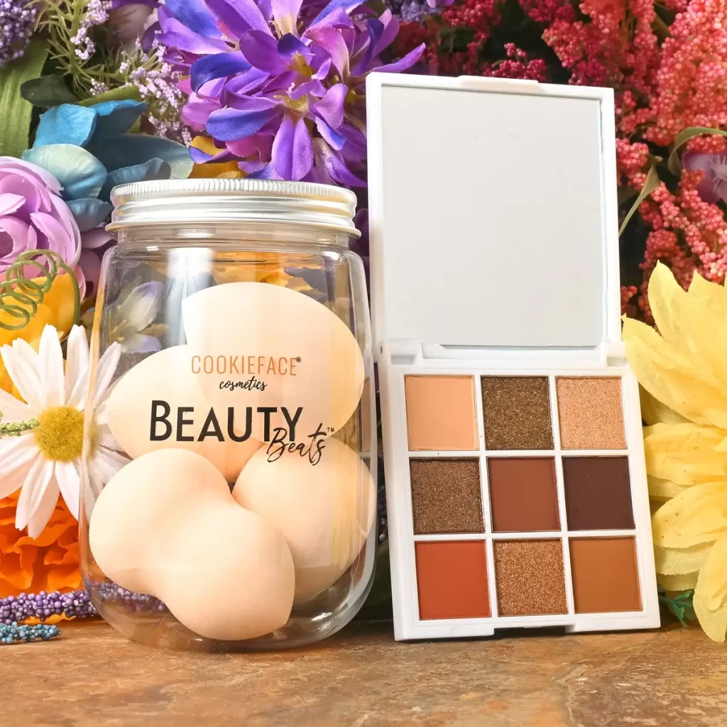 Eye Shadow Palette and Beauty Blenders Set