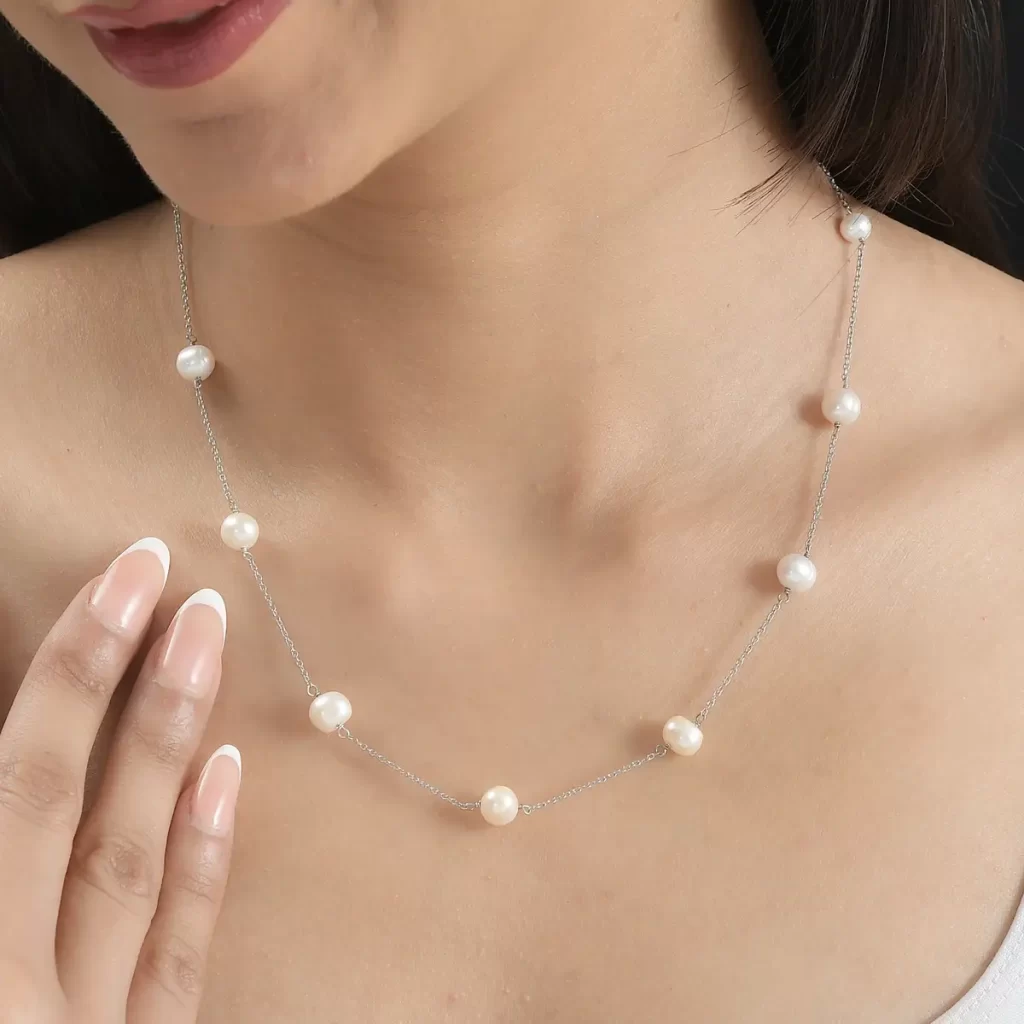 White Pearl Station Necklace