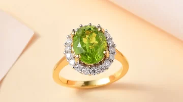 Leo Birthstone Rings Peridot and Moissanite Sunburst Ring